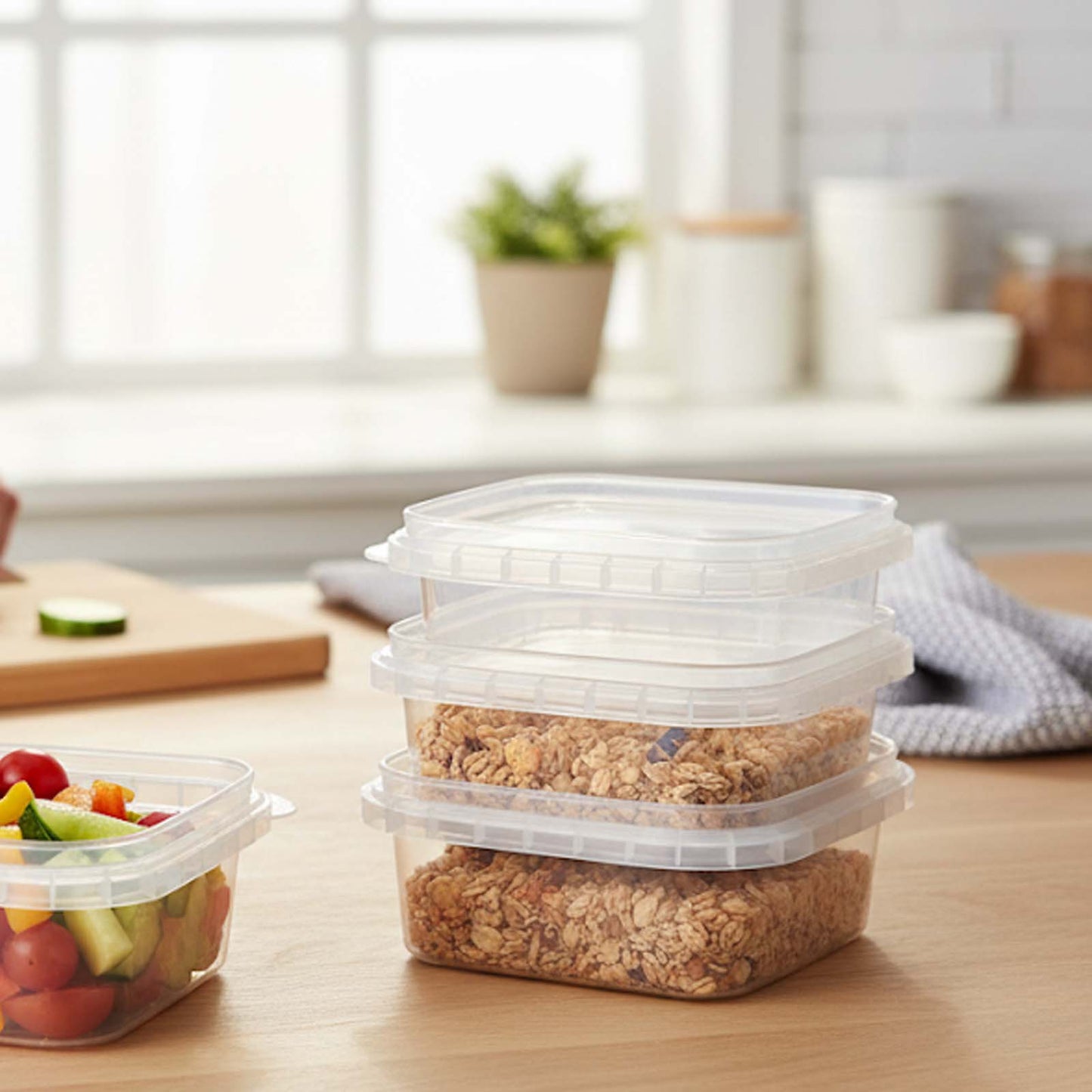 125g Clear Square Tubs and Lids- 10`s